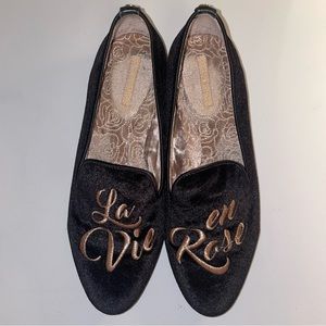 Taryn Rose La Vie‎ En Rose Black Velvet Loafers